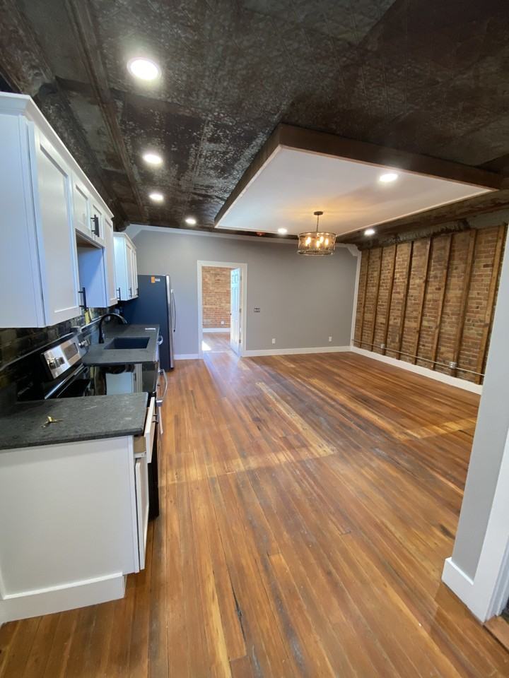 853 1st St #C - Photo 4 of 11