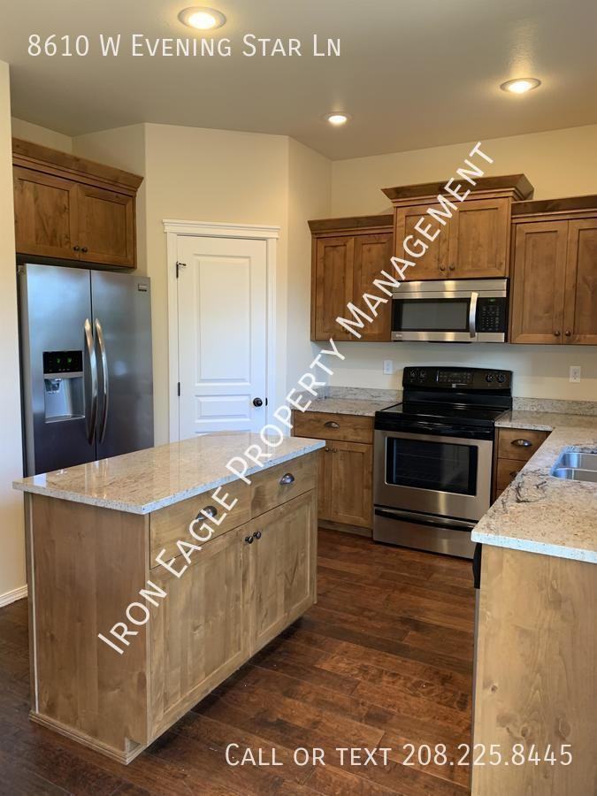 8610 W Evening Star Ln - Photo 3 of 18