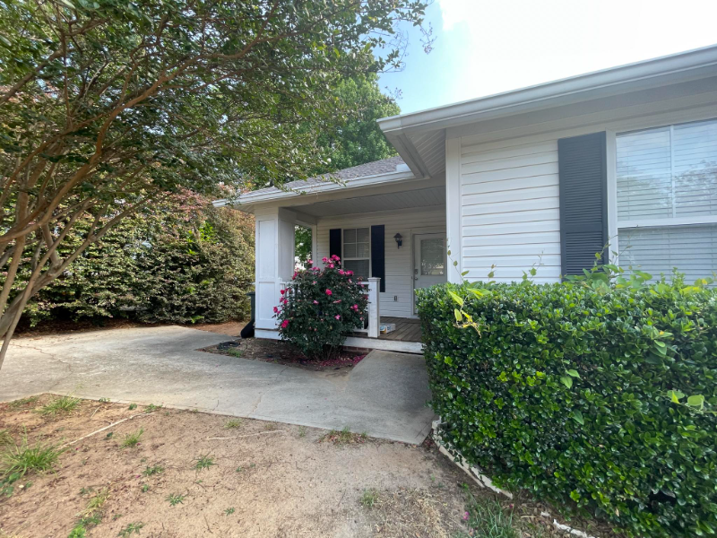 505 Laurel Hill Ln - Photo 3 of 50