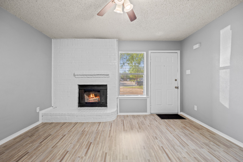 105 Maple St #A - Photo 2 of 19