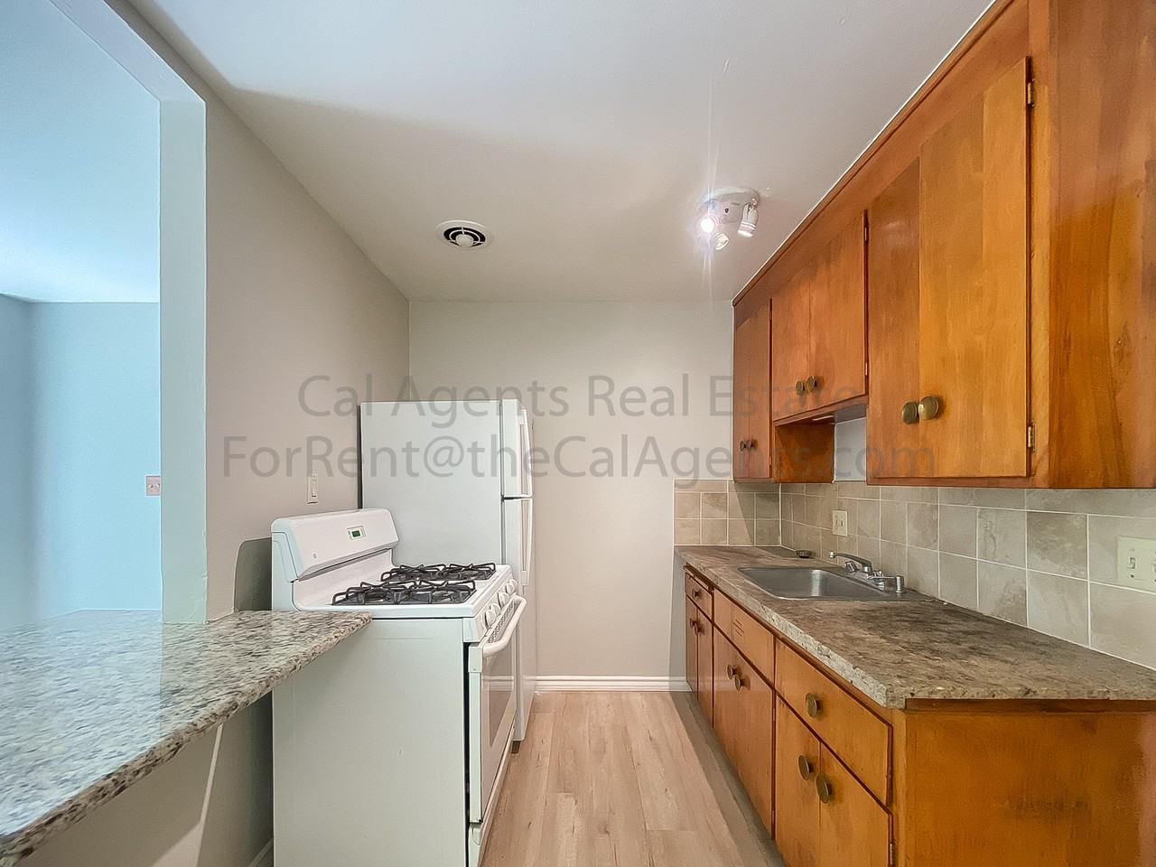 272 Euclid Avenue - Photo 3 of 11