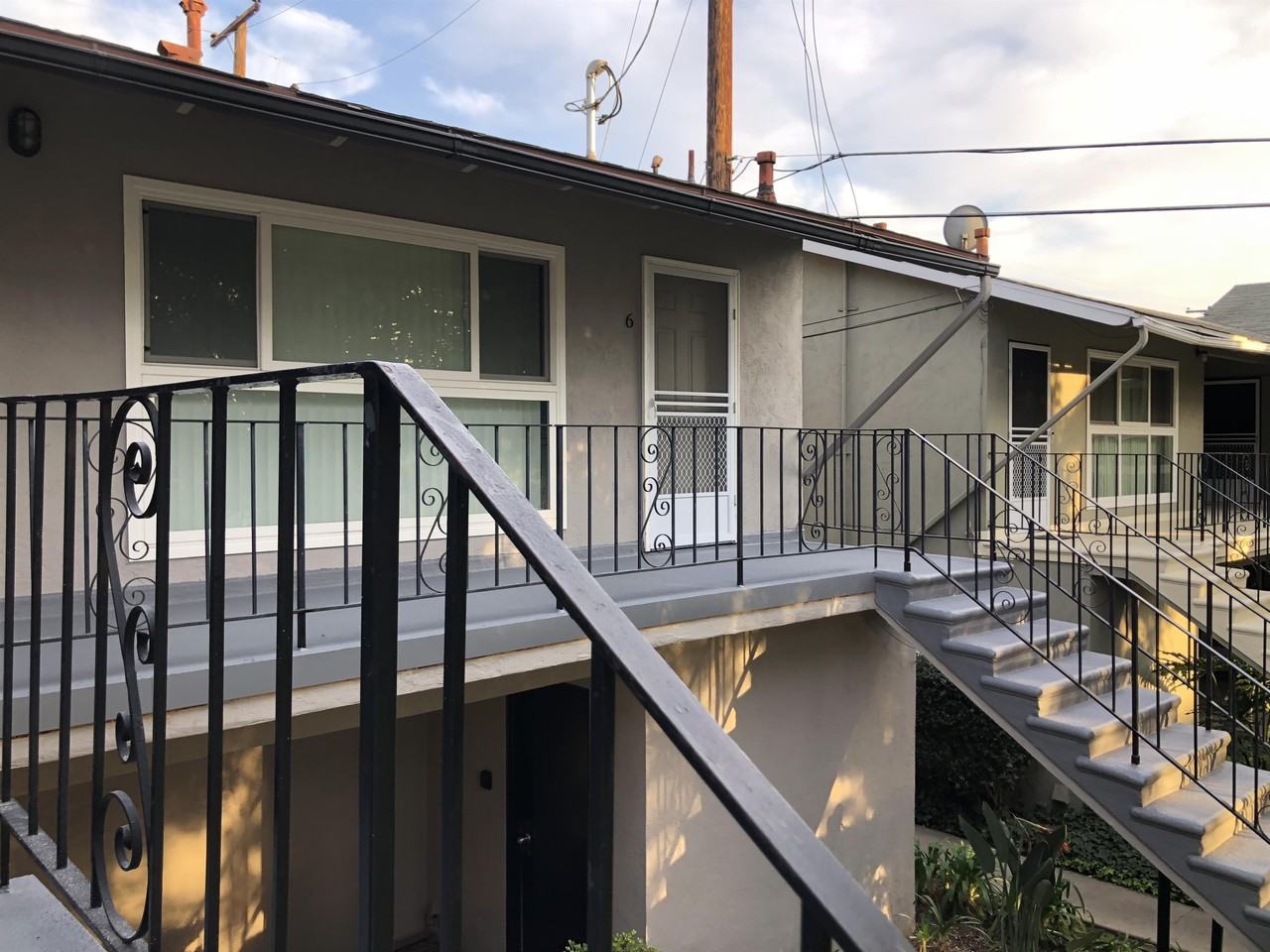 Hale 312 N. - Photo 2 of 50