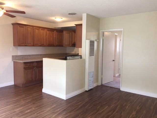 Hale 312 N. - Photo 4 of 50