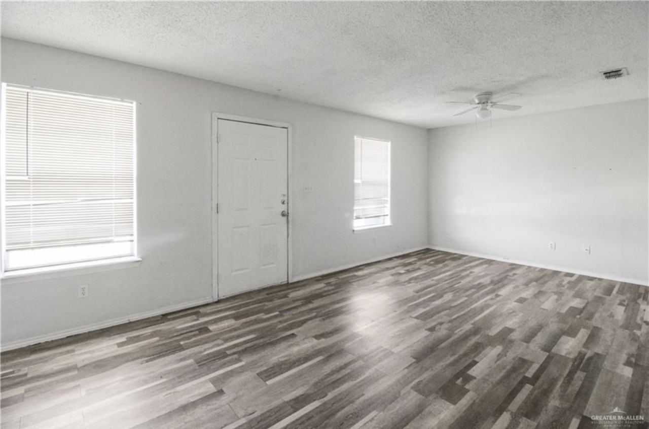 608 North Bentsen Palm Drive - Photo 4 of 11