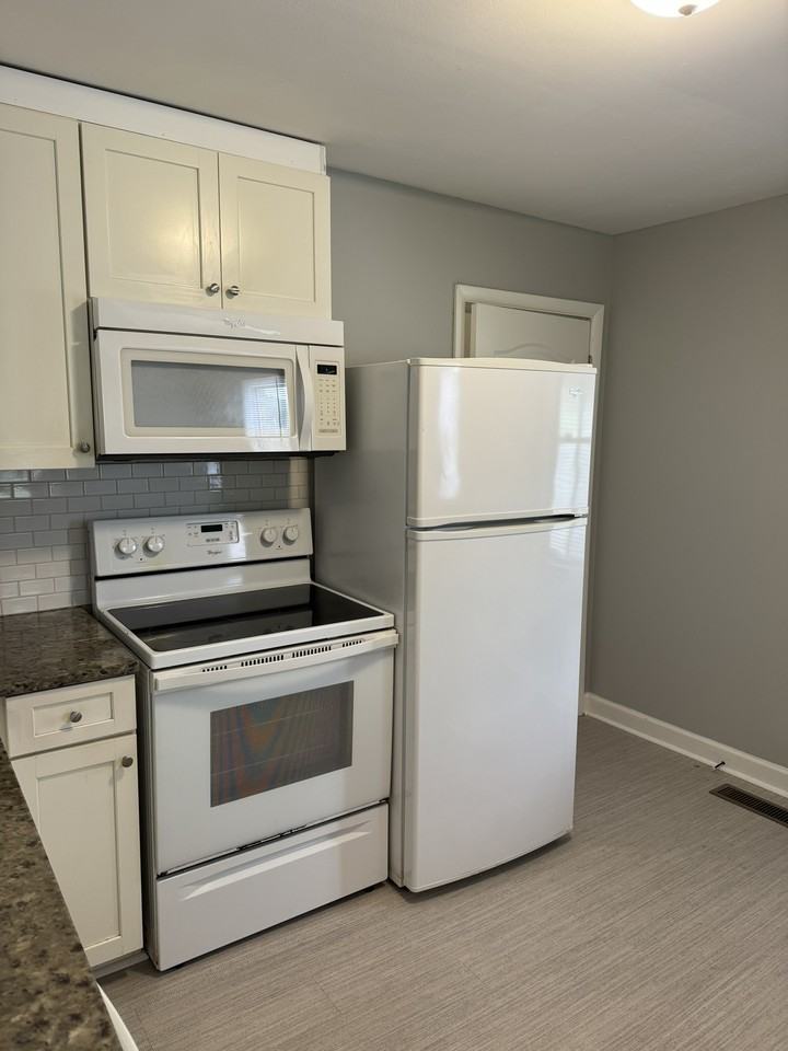 1810 28th Ave N #1 - Photo 7 of 30