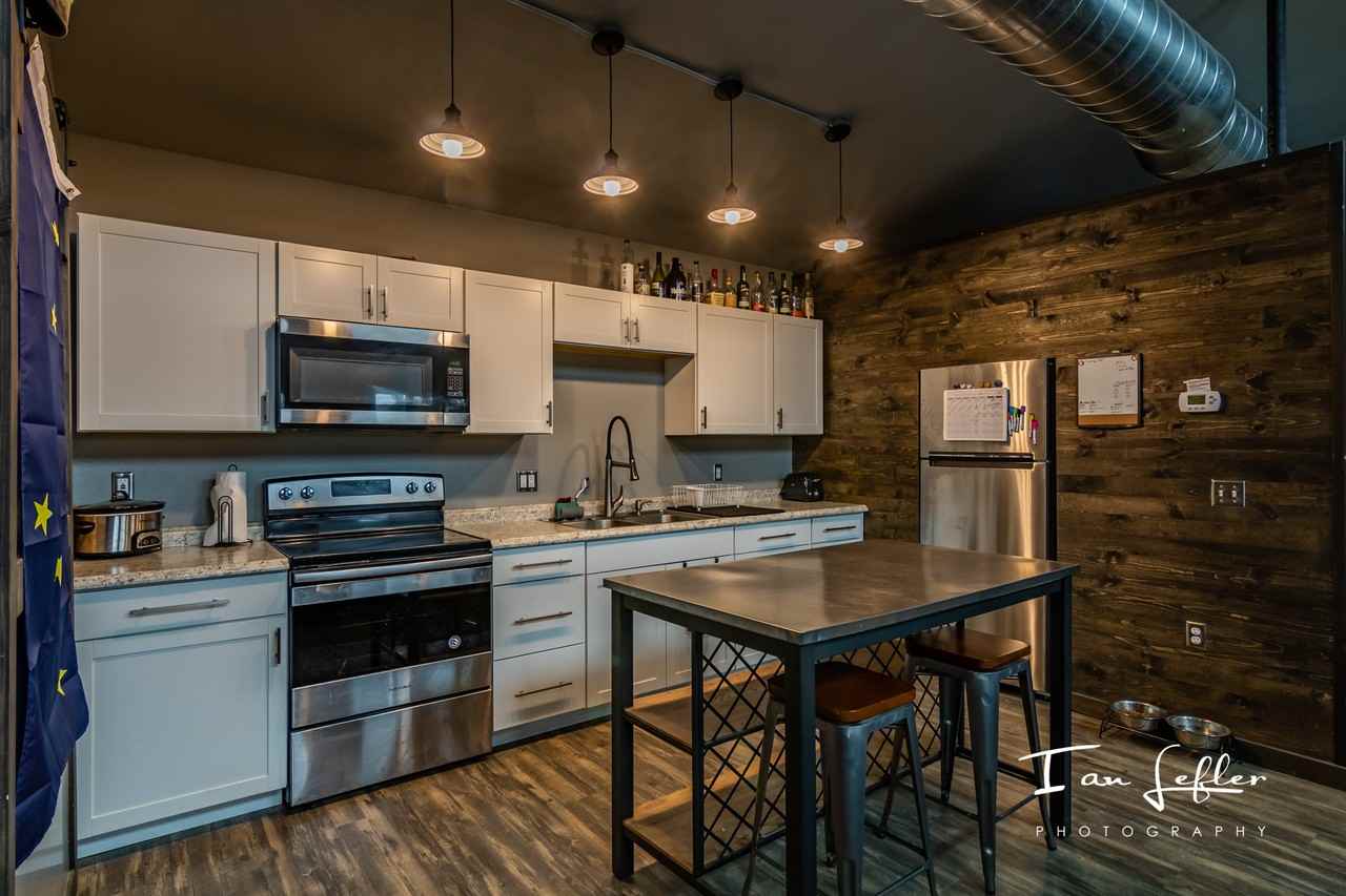 941 Lincolnwood Dr #A - Photo 3 of 22