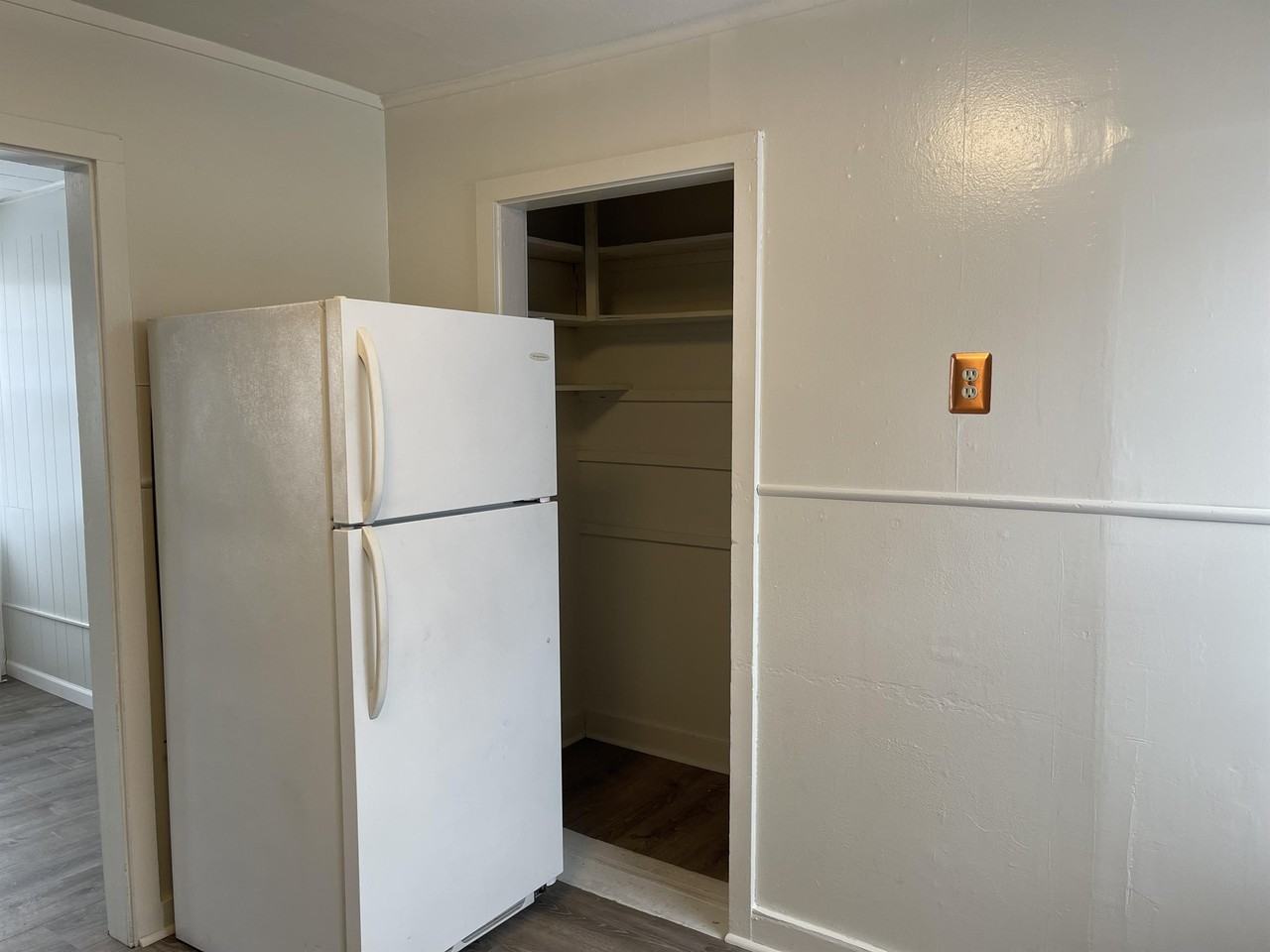 318 S 8th St #2 - Photo 2 of 9