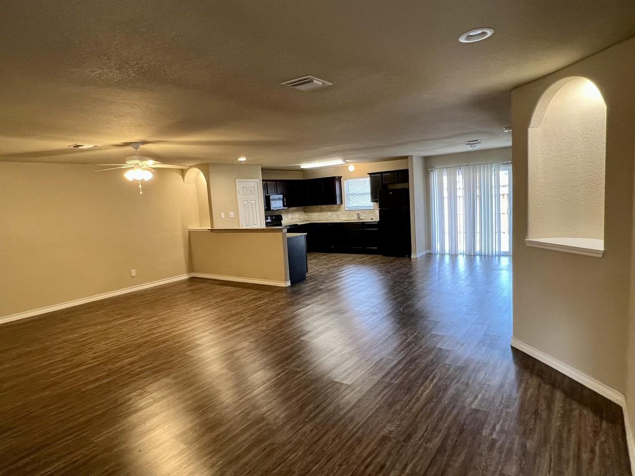 4004 4004 April Breeze - 101 #101 - Photo 3 of 11