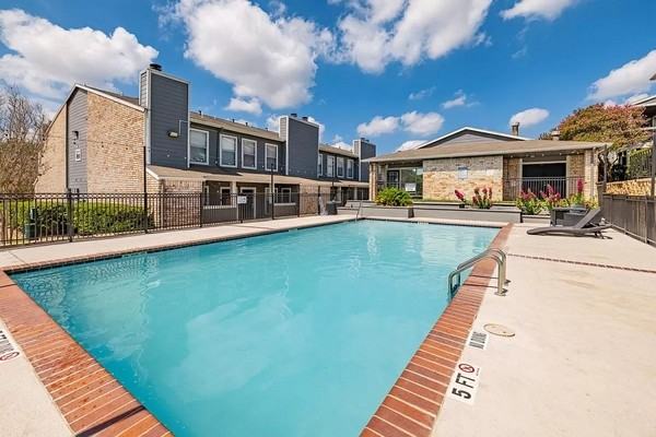 Silver Creek Apartments - Photo 5 of 50