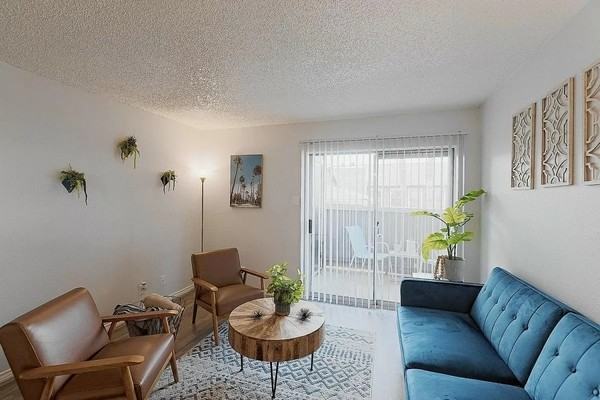Silver Creek Apartments - Photo 7 of 50