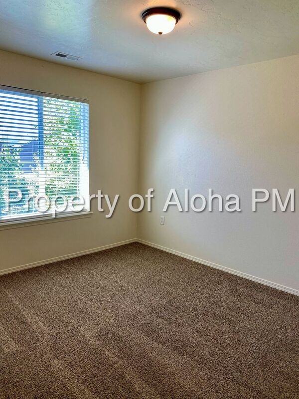 1047 W Pine Ave #4 - Photo 7 of 16