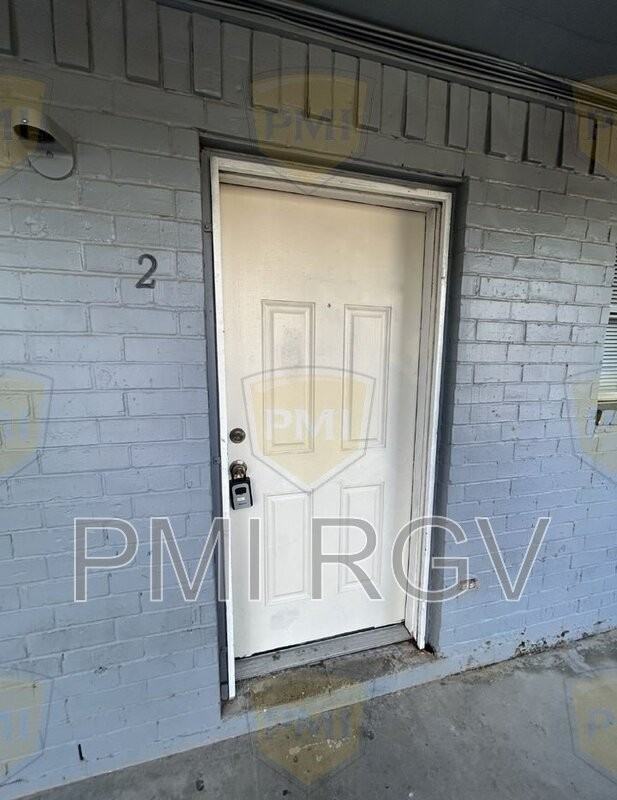 1608 Norma Ln #4 - Photo 5 of 11