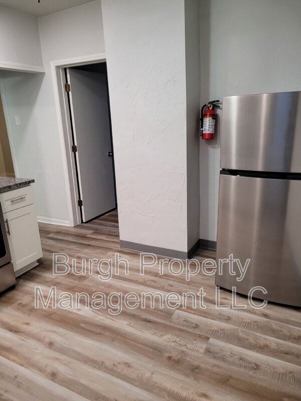 2607 Voelkel Ave #2 - Photo 2 of 14