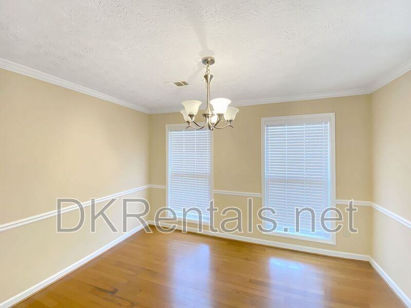 1704 Riverlanding Cir - Photo 3 of 17
