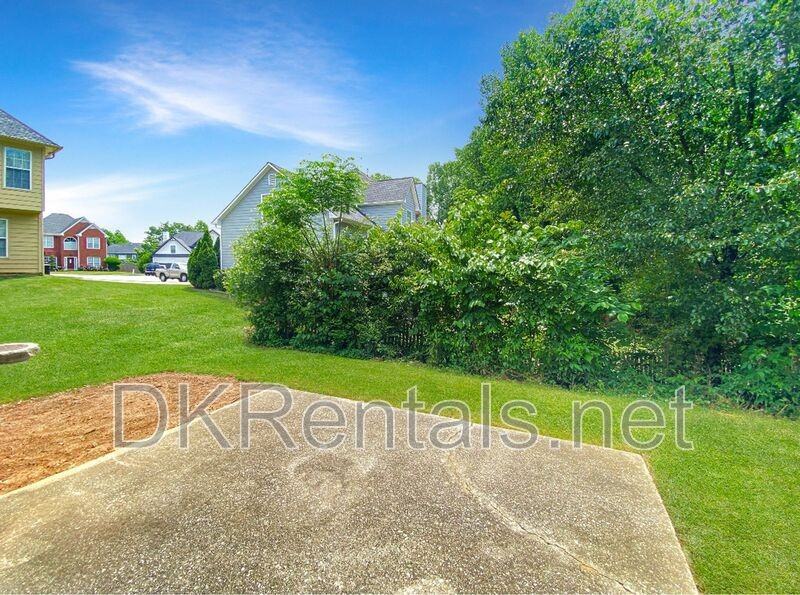 1704 Riverlanding Cir - Photo 4 of 17