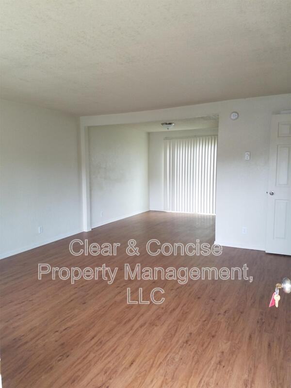 25182 E Broadway Ave - Photo 2 of 5