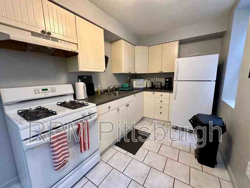442 North Ave - Photo 3 of 17