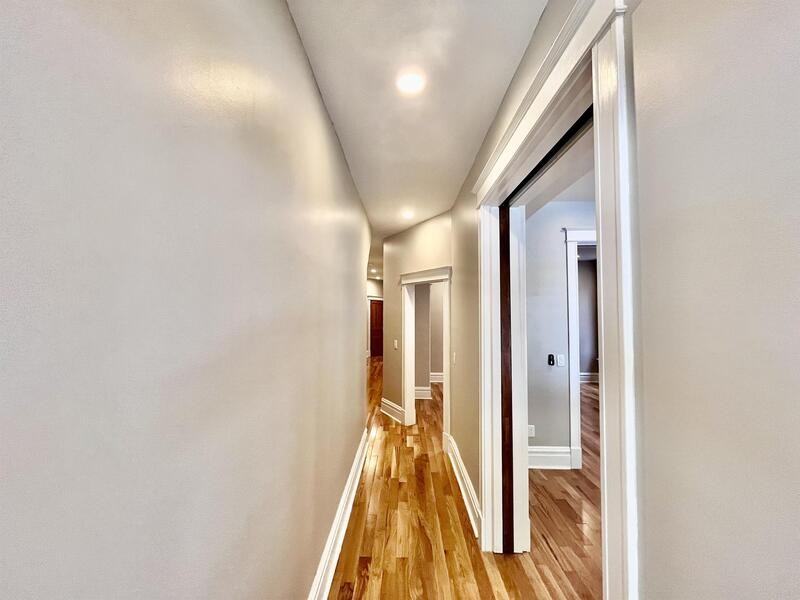 3008 Cherokee St - Photo 2 of 15