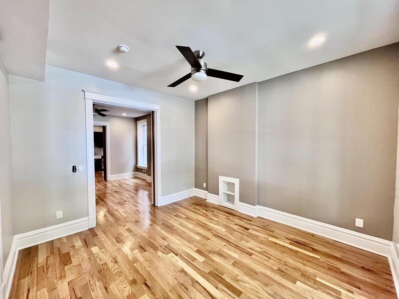 3008 Cherokee St - Photo 3 of 15