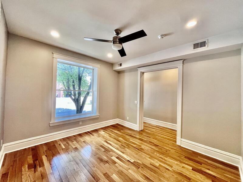 3008 Cherokee St - Photo 5 of 15