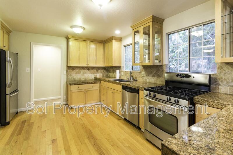 153 Pine Ave - Photo 3 of 13