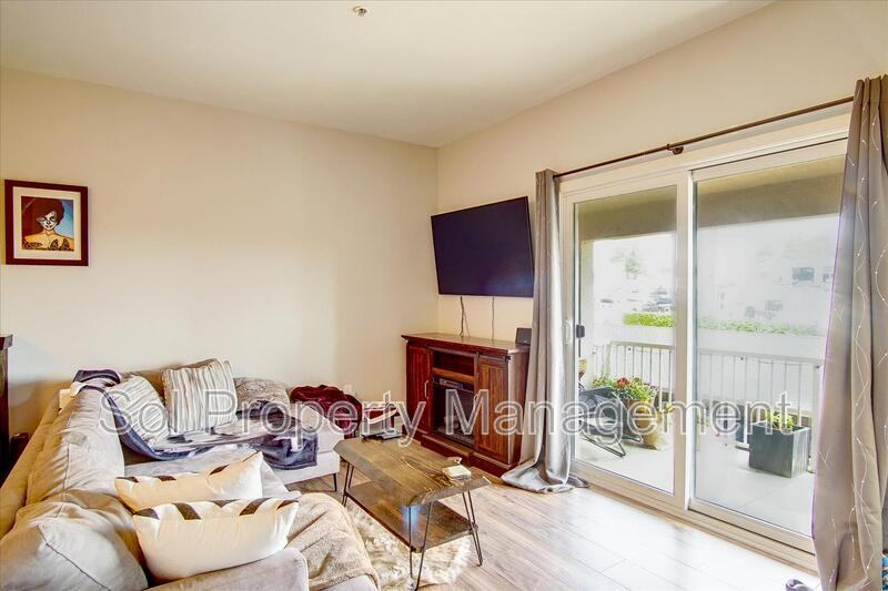 237 Pacifica Blvd - Photo 4 of 21