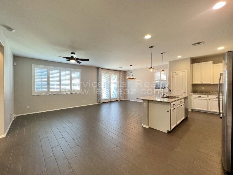 1289 N 166th Ave - Photo 2 of 25