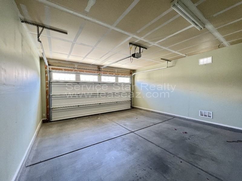 1289 N 166th Ave - Photo 6 of 25