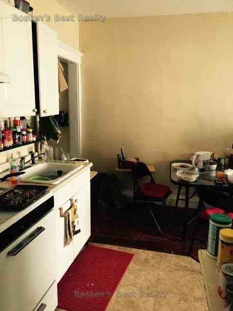 14 Melvin Ave #3 - Photo 3 of 7