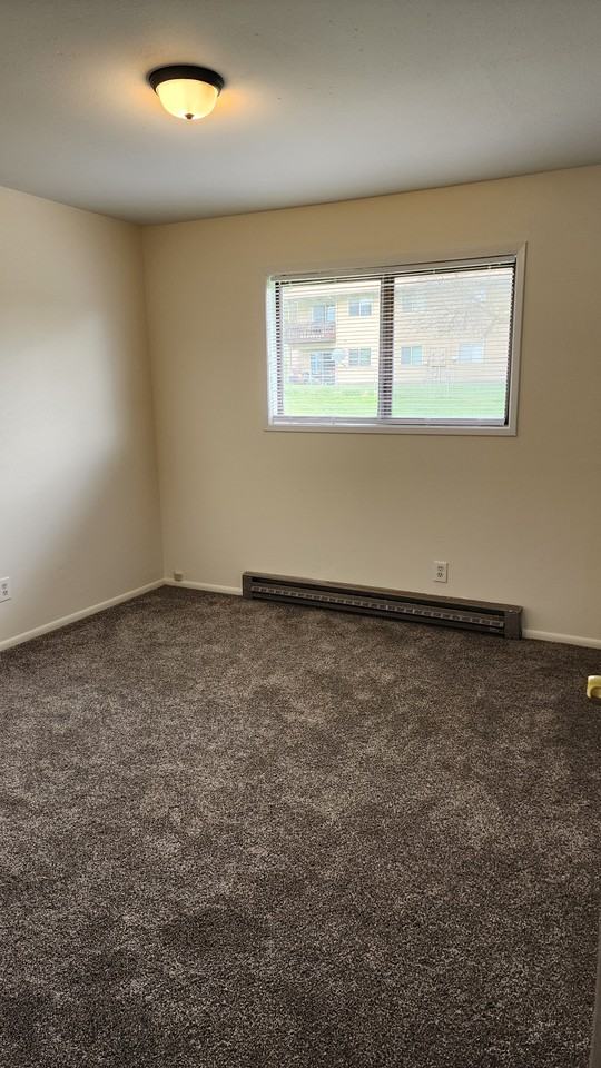 2327 55Th St - Photo 3 of 10