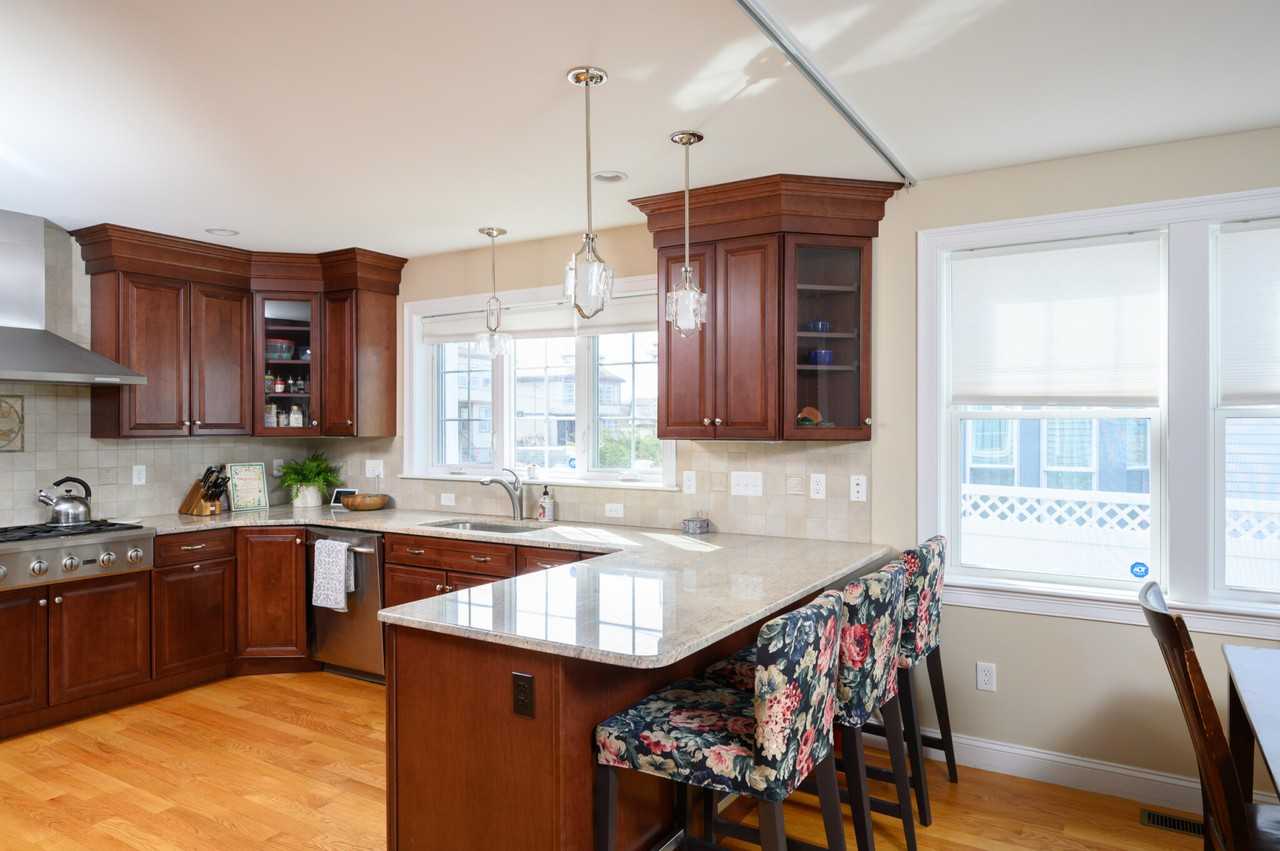 14 Bradbury Ave - Photo 3 of 14