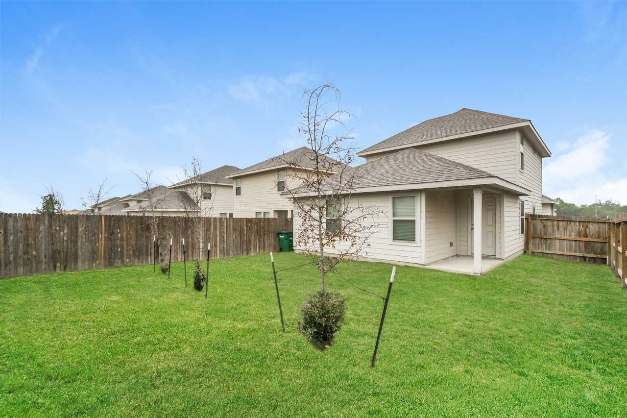 2326 Redlove Dr - Photo 3 of 14