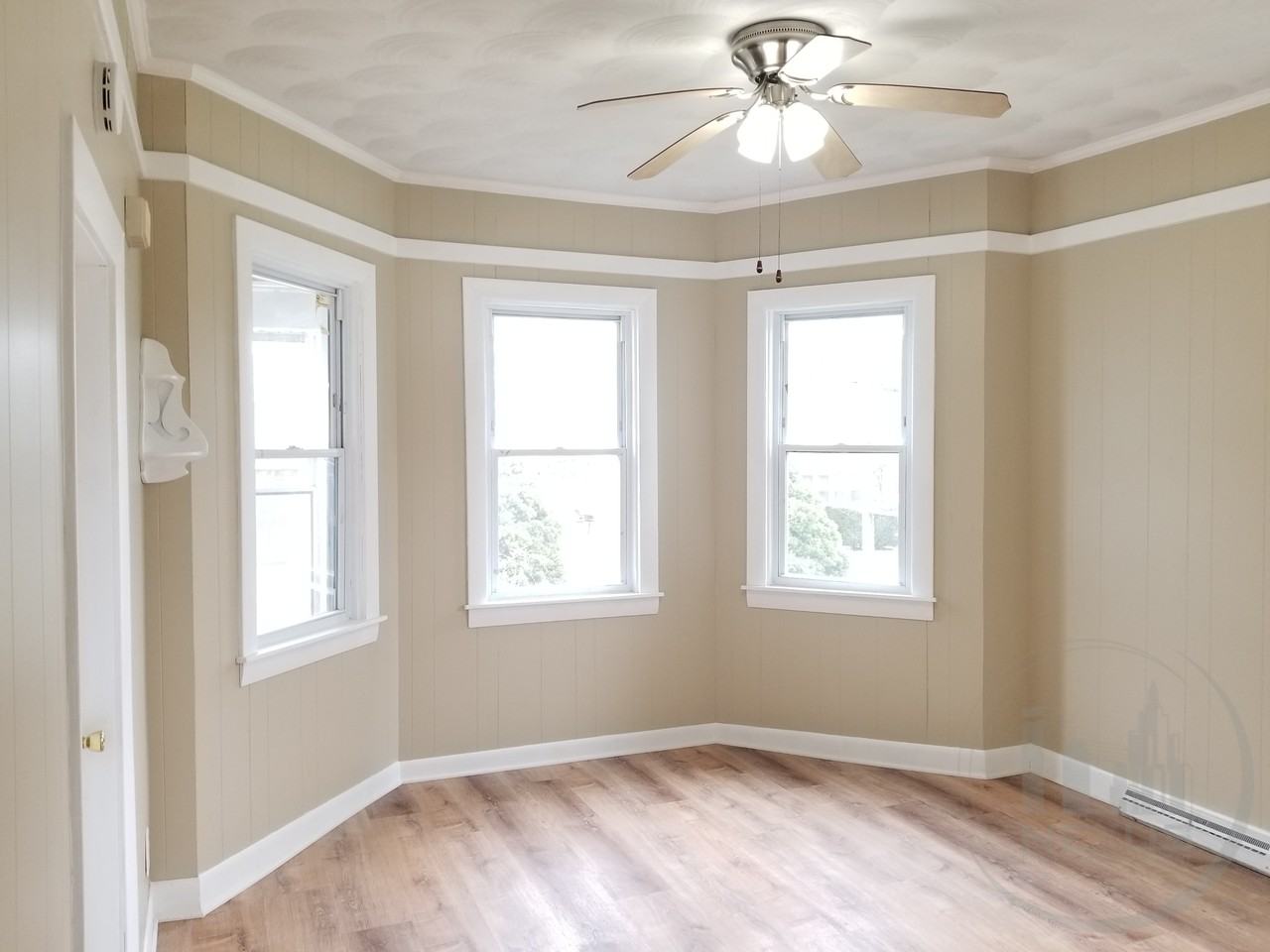 395-397 Maple Ave - Photo 3 of 16