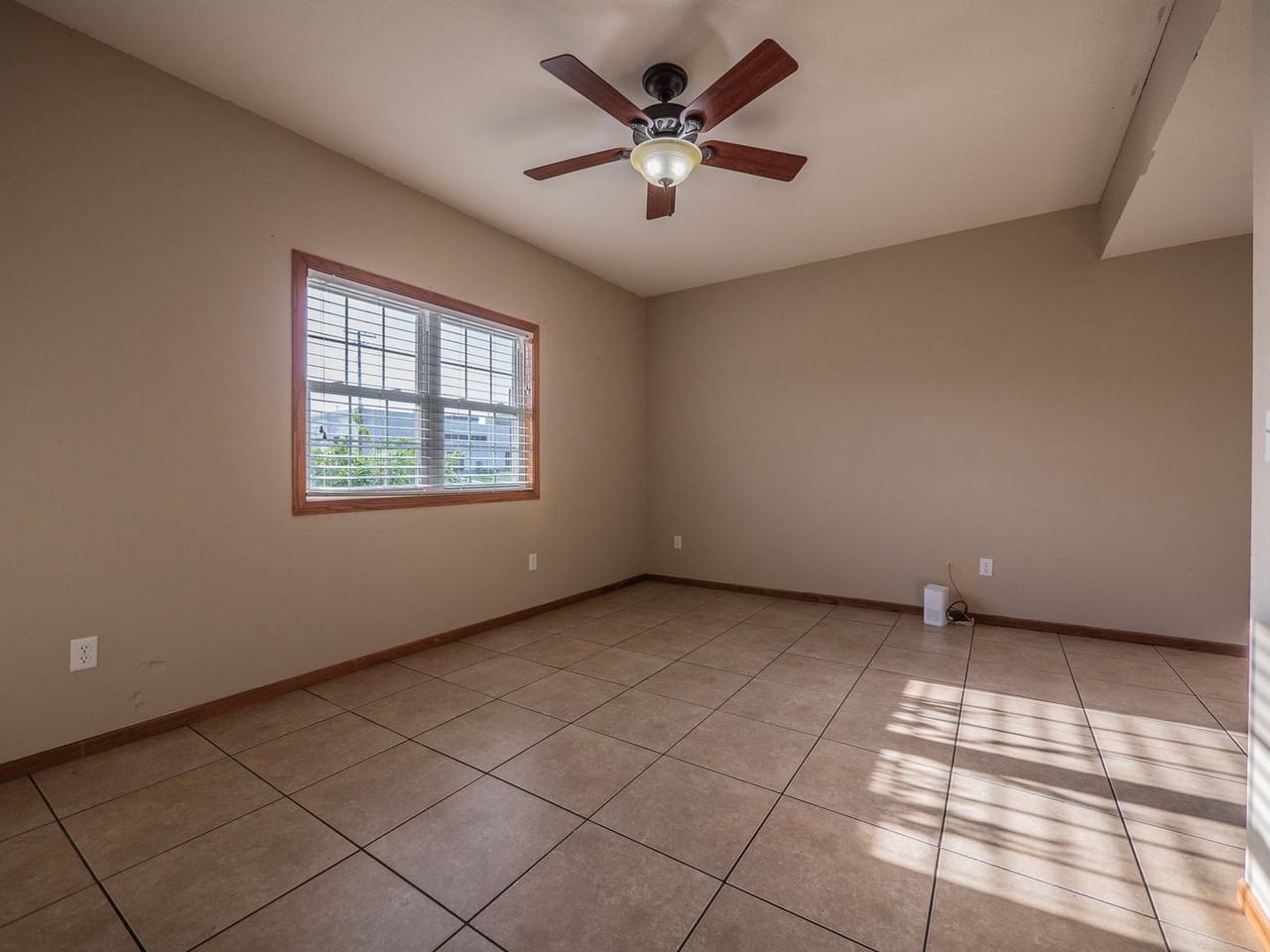 Buchanan Place Townhouses - Photo 4 of 24