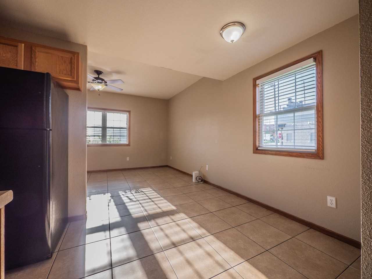 Buchanan Place Townhouses - Photo 6 of 24