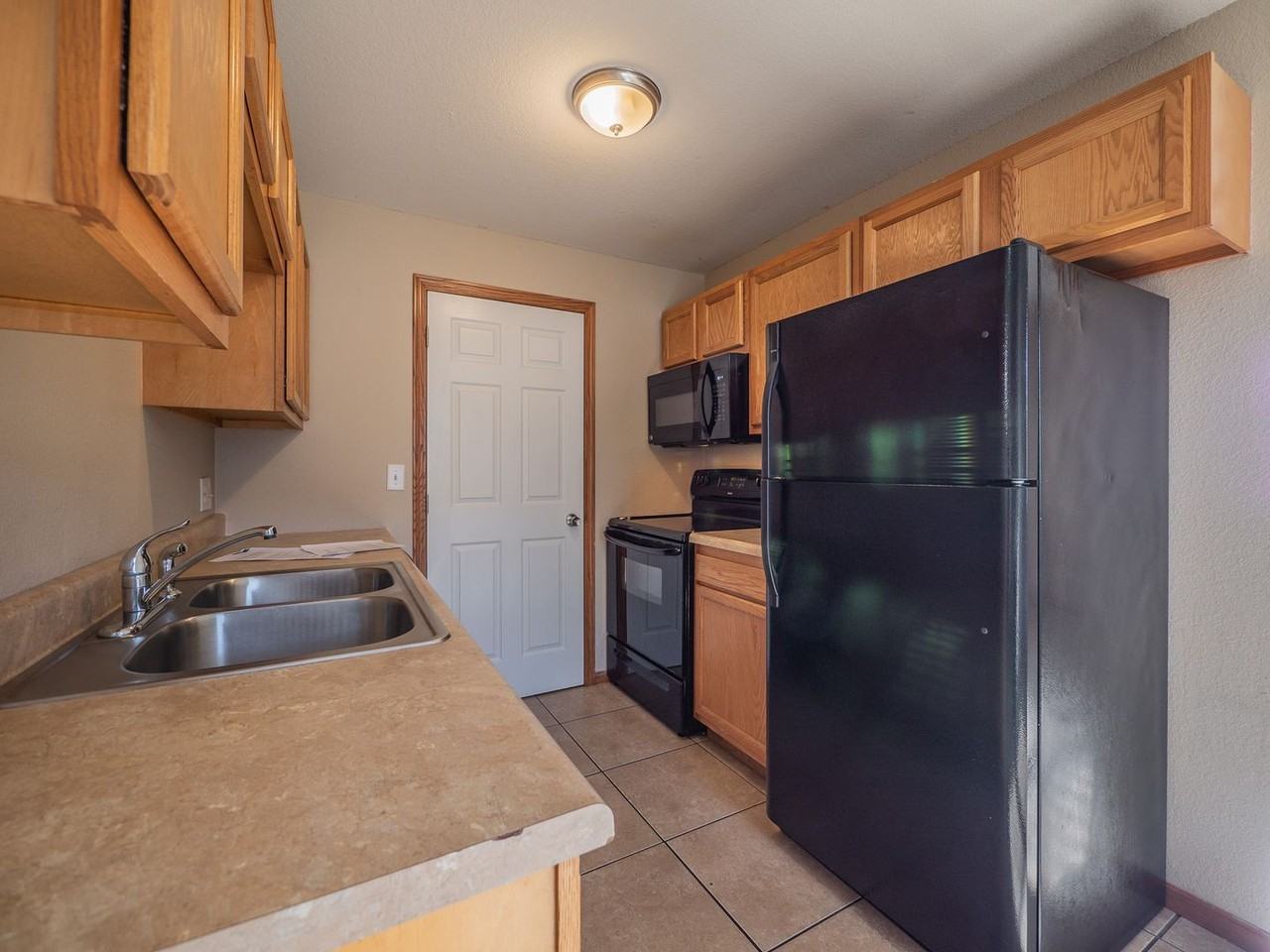 Buchanan Place Townhouses - Photo 7 of 24