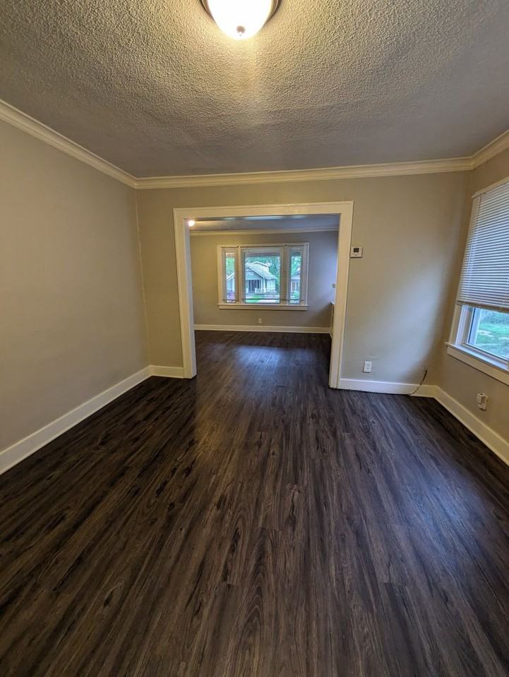 5535 Woodland Ave - Photo 6 of 16