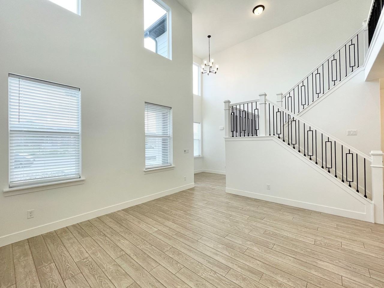 13983 S Middle Ridge Ln - Photo 5 of 27