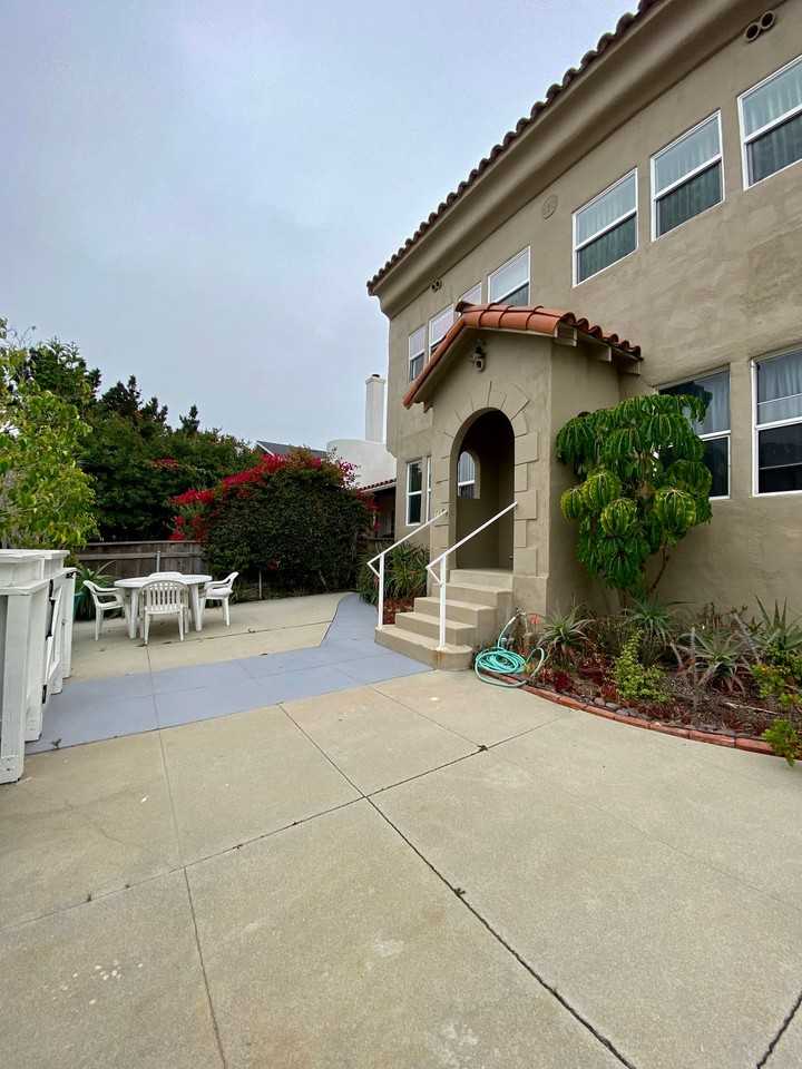 117 Paloma Ave - Photo 2 of 2