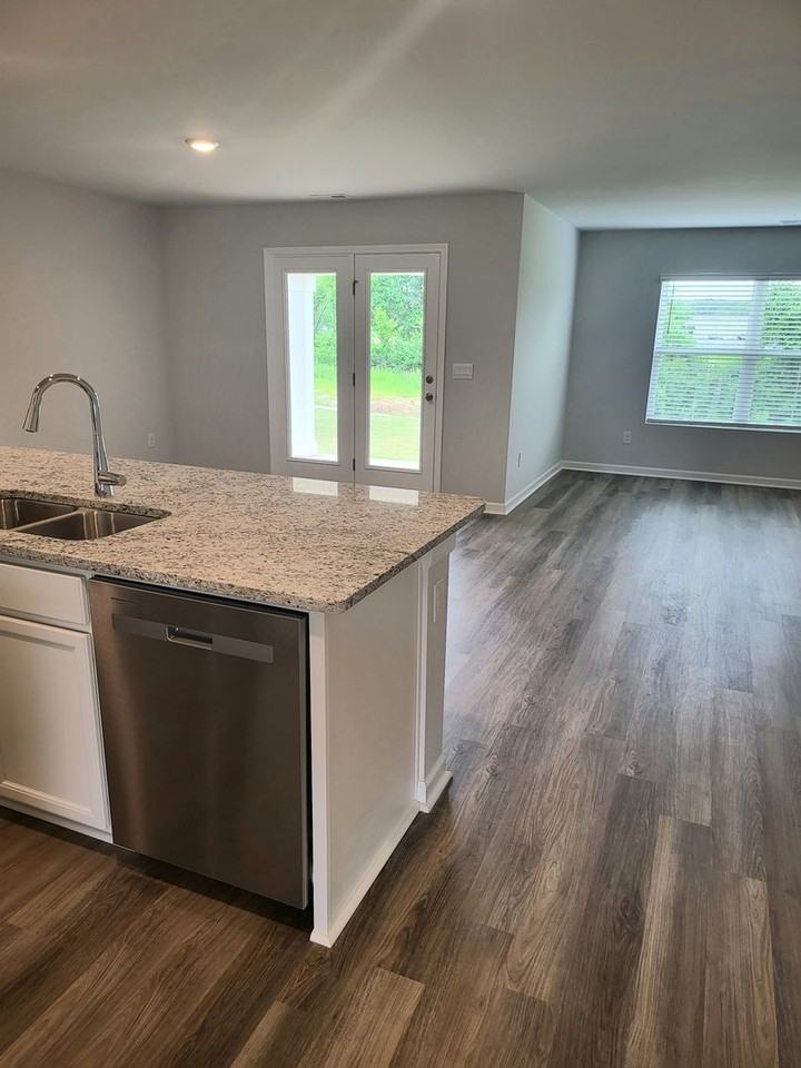 132 Ozy Drive - Photo 5 of 12