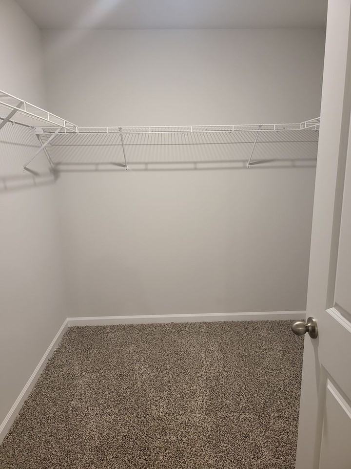 132 Ozy Drive - Photo 7 of 12