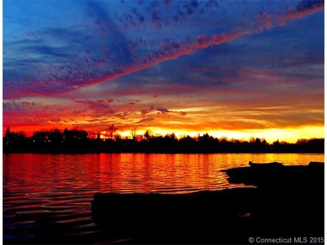 538 Main St - Photo 3 of 8