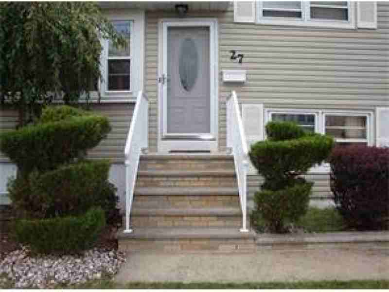 27 Taylor Ave - Photo 2 of 25