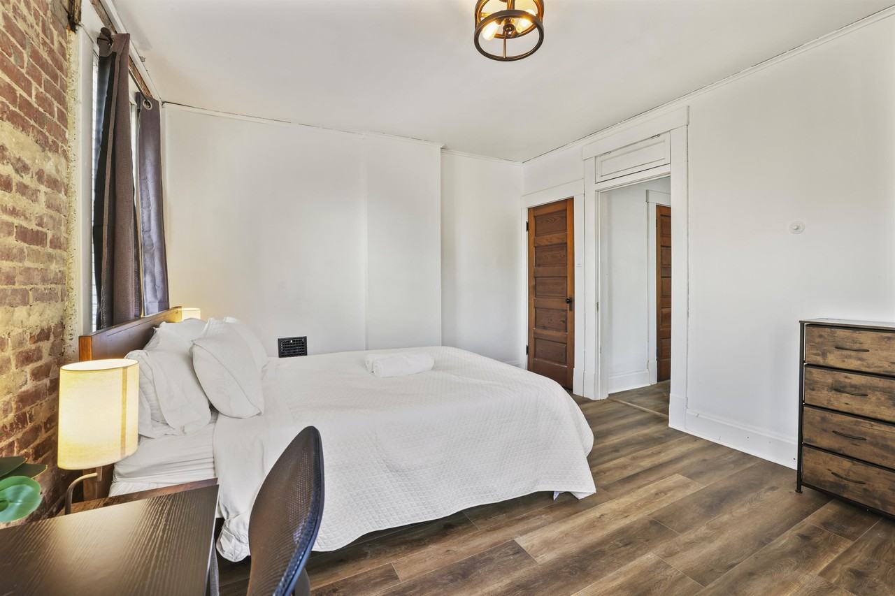 1 571.5 City Park Avenue #1 - Photo 3 of 30