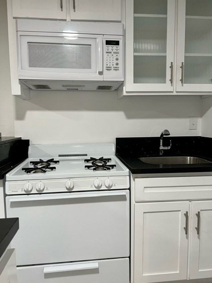 Ridgewood - Photo 6 of 25