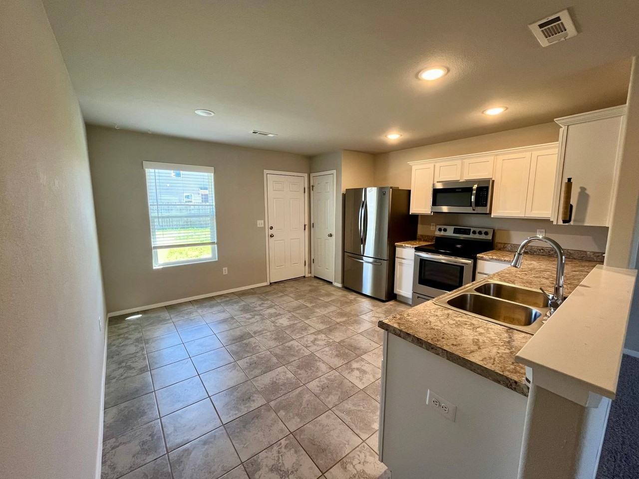 1751 Forest Drive - Photo 7 of 24