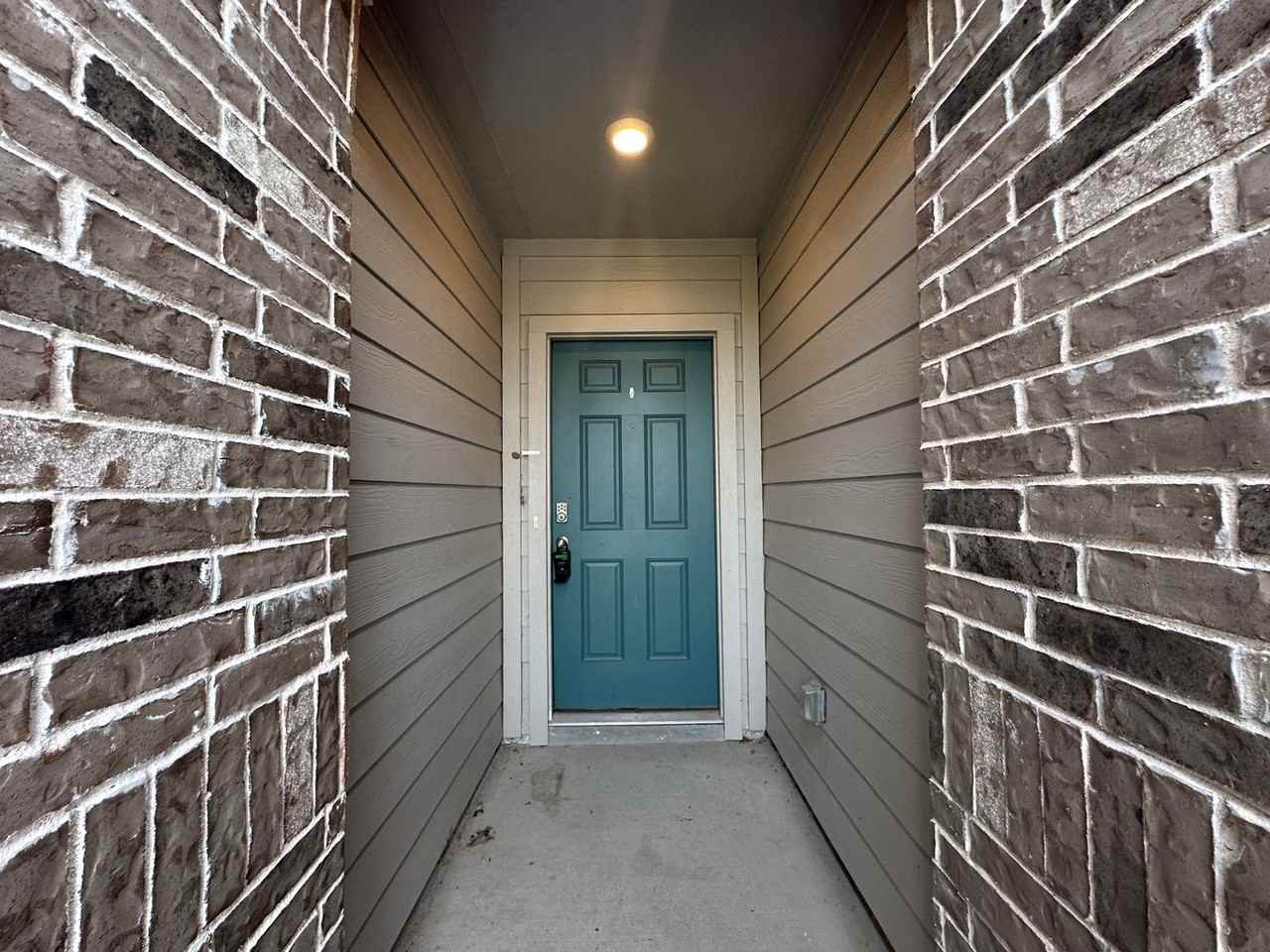 15205 Siberian Elm Ln - Photo 2 of 30