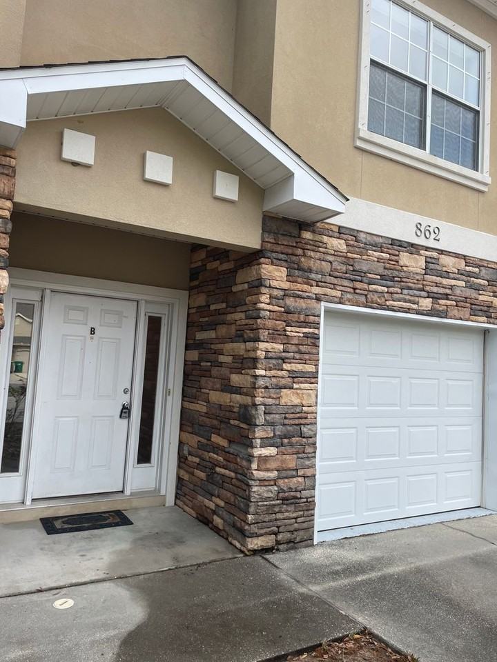 862 Fairview Dr #B - Photo 2 of 17