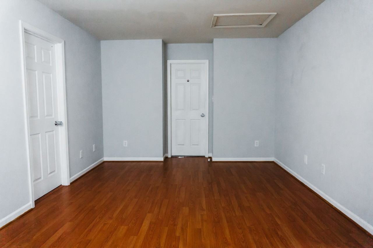 Cedar Rock - Photo 4 of 32