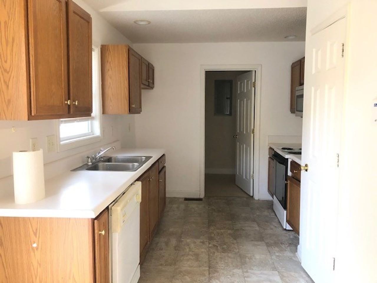 803 Martin Luther King Jr Dr - Photo 2 of 11